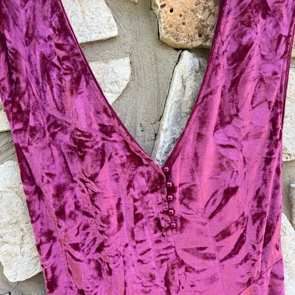 Silence + Noise Corina Velvet Drop Waist Midi Dress Medium Raspberry Asymmetric - Picture 6 of 8